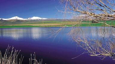 Ceres showing landscape views, mountains and a lake or waterhole