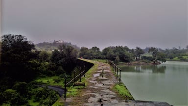 Tungarli Dam is a not so much of a tourist attraction..but if you are there at right moment..it is surely an overwhelming spot.
Tip- If its raining..that is the right moment.