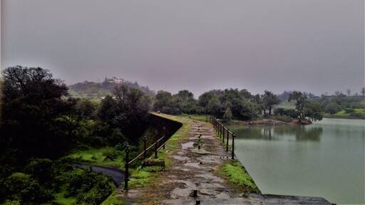 Tungarli Dam is a not so much of a tourist attraction..but if you are there at right moment..it is surely an overwhelming spot.
Tip- If its raining..that is the right moment.