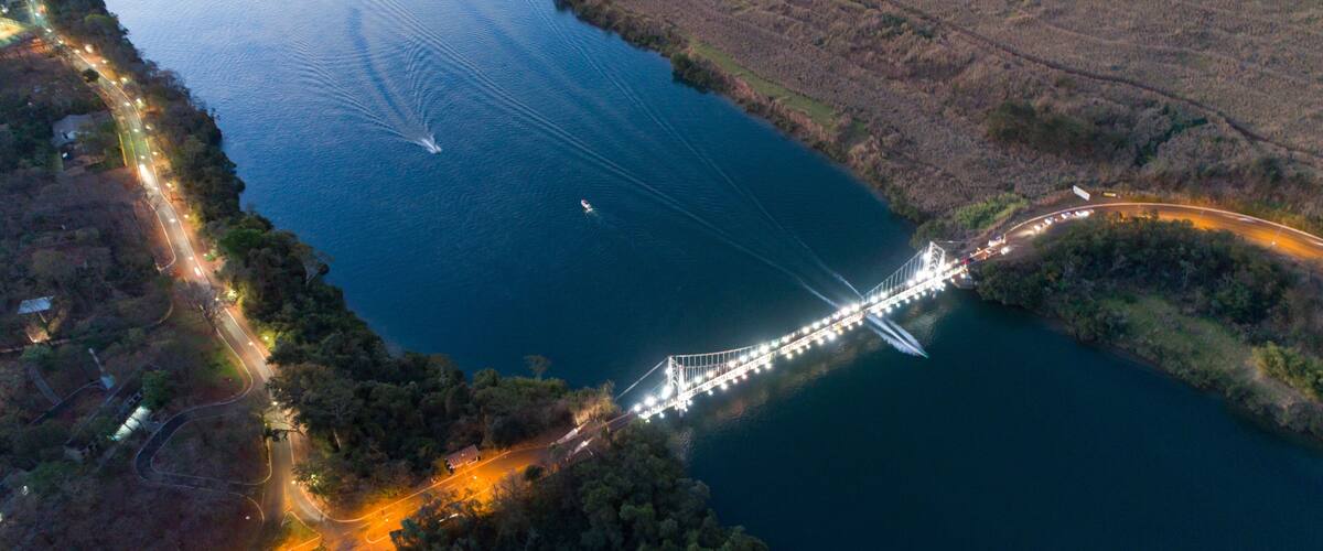 Ponte Afonso Pena sobre Rio Paranaiba em Itumbiara