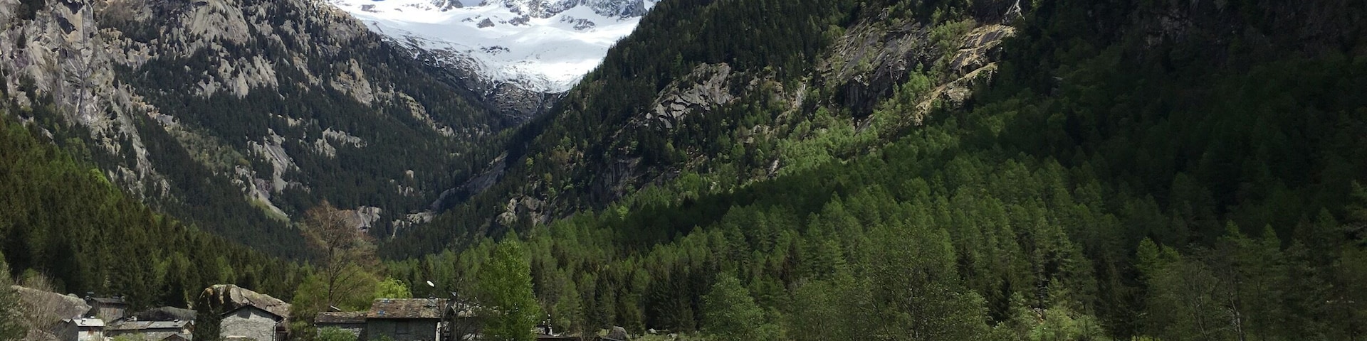 #alps #mountains #trekking #melloblocco #nature #spring #green #clouds