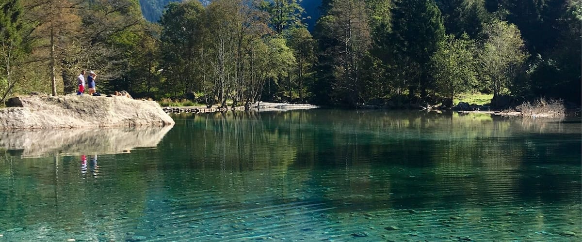 A valley for all -
The Val di Mello Nature Reserve occupies the side where the Masino valley splits near the built-up area of S. MArtino (932 m). The Mello valley is placed in a South-West, North-East direction, with a mild valley bottom ending in the locality of Rasica (1,148 m), The Nature Reserve includes the whole hydrographic basin of the stream Mello. #LifeAtExpedia