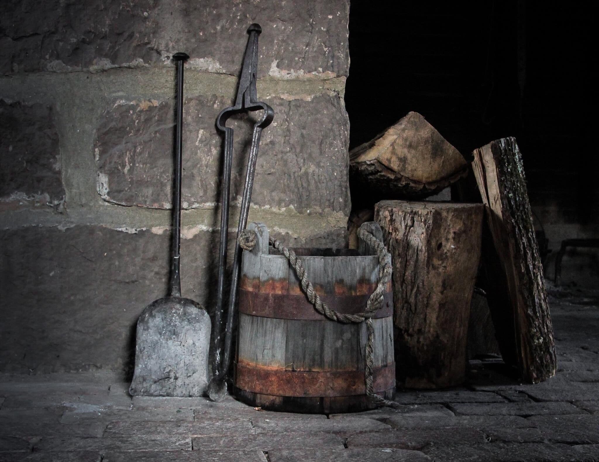 What a great immersion in history. Definitely worth a visit.  The Inn, Cook House, Barn, Black smith shop all perfectly recreated