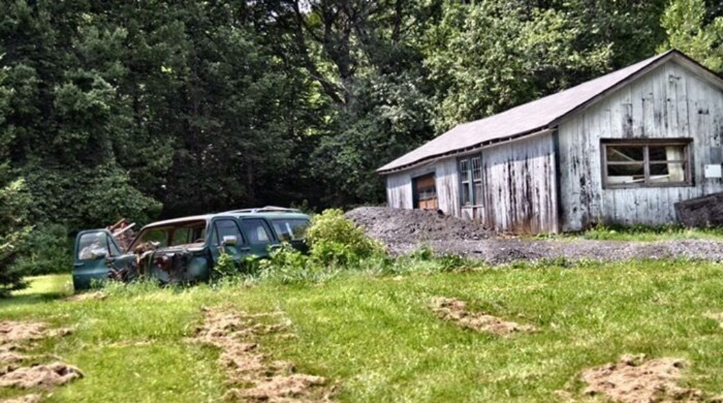 The winding roads of the Pocono Mountains turns up another beautiful site of forgotten automotive relics