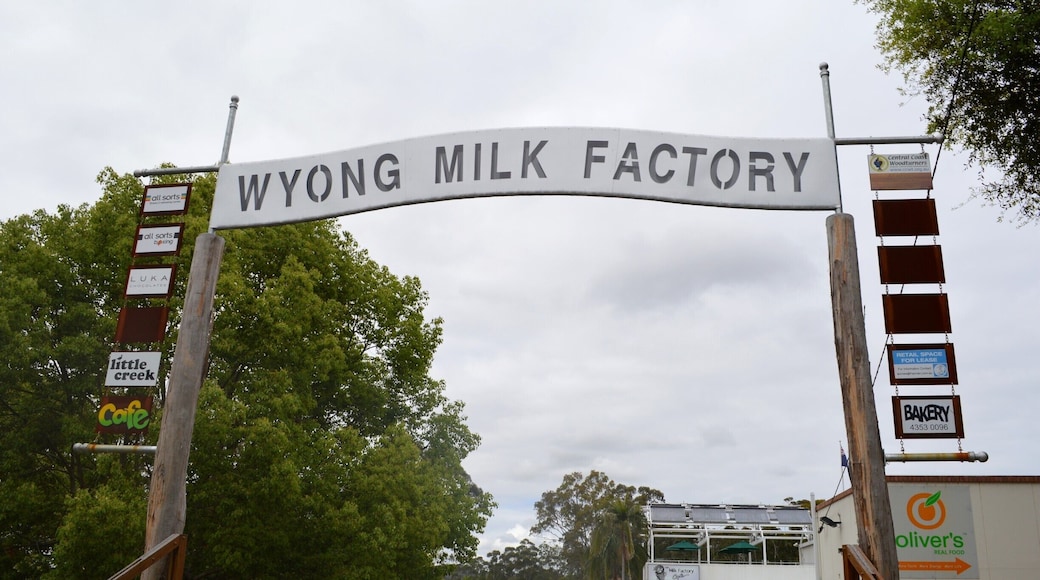 Foodies heaven. Please head to my facebook blog to read more. This place is really cool and has something for everyone.