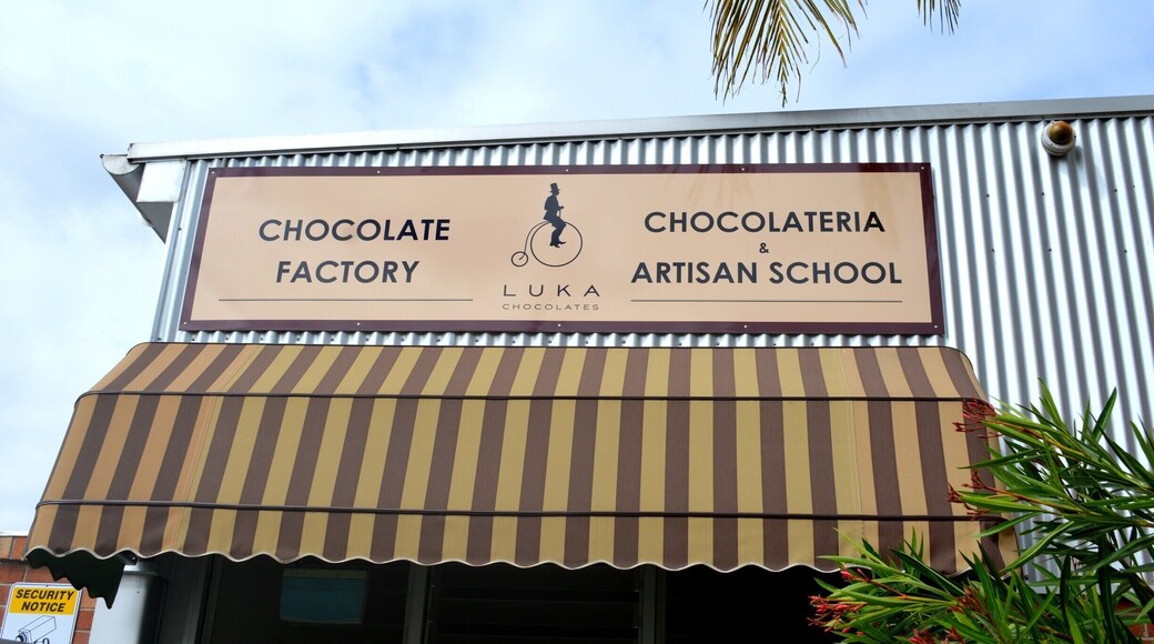 This is a really nice chocolate factory with beautifully displayed products worthy of gifts.
Please check out my facebook blog for more details. Its worth a read.