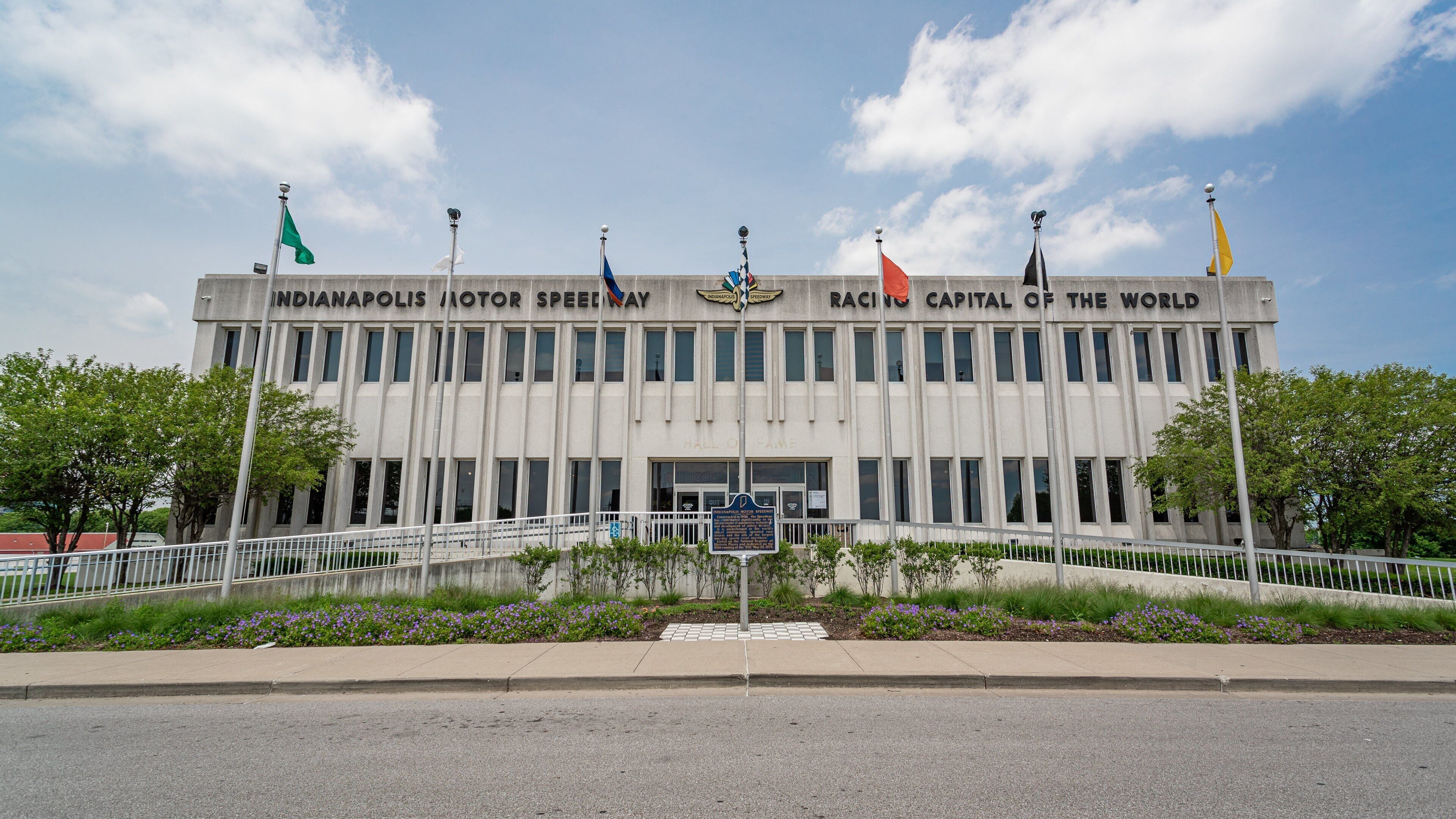Indianapolis Motor Speedway Hall of Fame Museum which includes signage