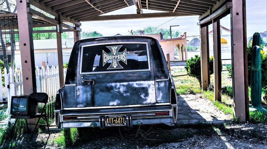 Love to find unique places to visit!! A must stop it is just on the sue if the road!! So stop and enjoy!!