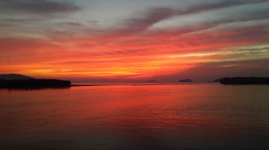 Breathtaking sunset over the sea