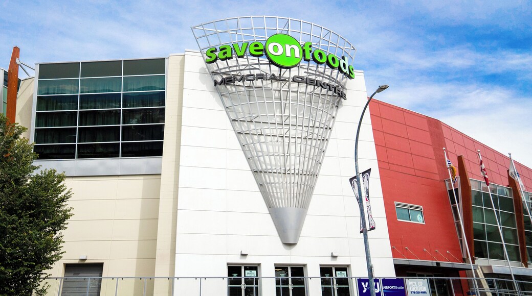 Victoria_SaveOnFoodsMemorialCentre_6129145-5