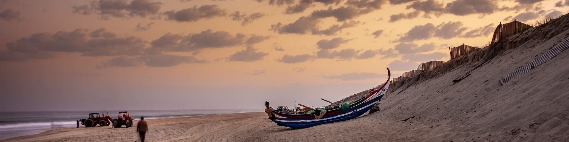 If you get up early, you can watch fishermen doing their thing like they used to - small boats, a great deal of strength and ingenuity.