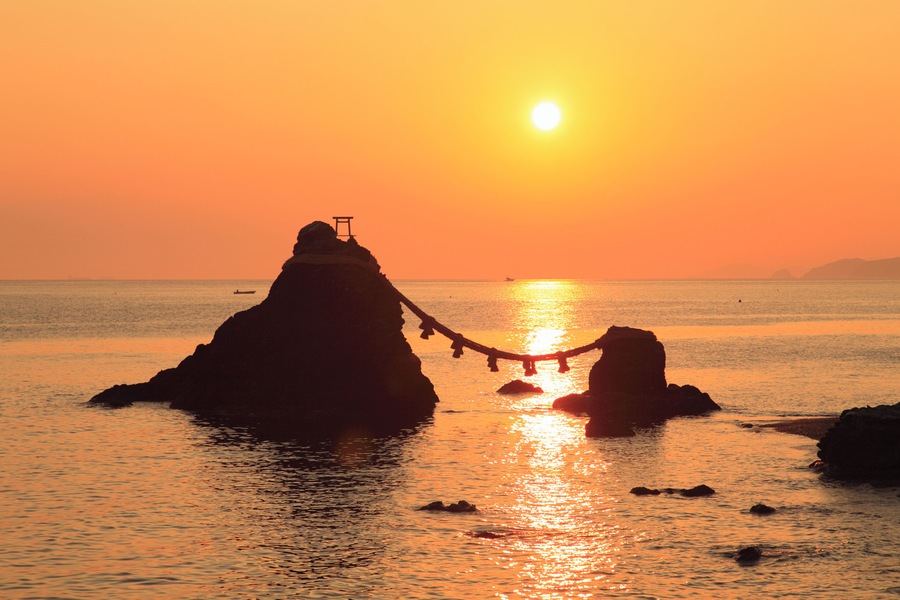 Morning Sun and Meoto-iwa, Ise, Mie, Japan