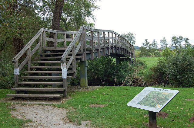 Footbridge, Clun On the path from the car park to the castle.
