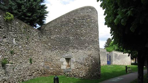La Tour du Loup. (Étampes, département de l'Essonne, région Île-de-France).