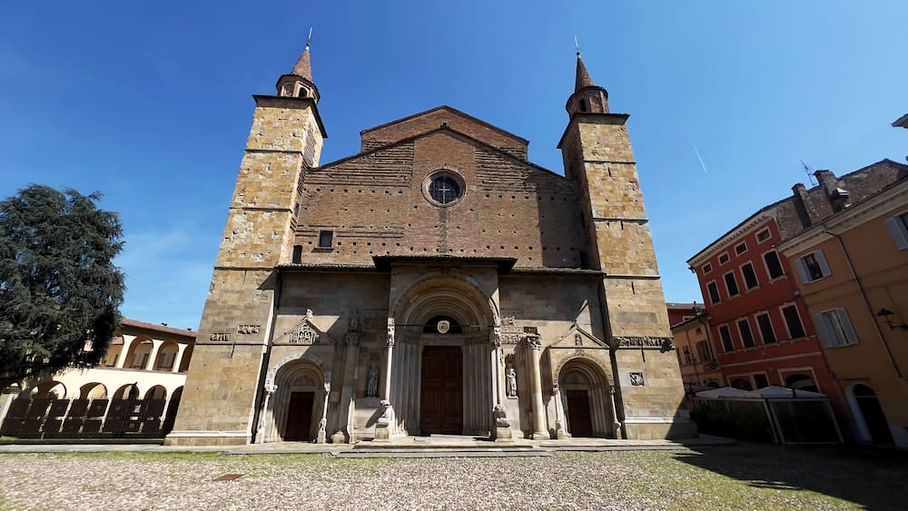 Romanesque Fidenza Cathedral: Iconic architectural image.