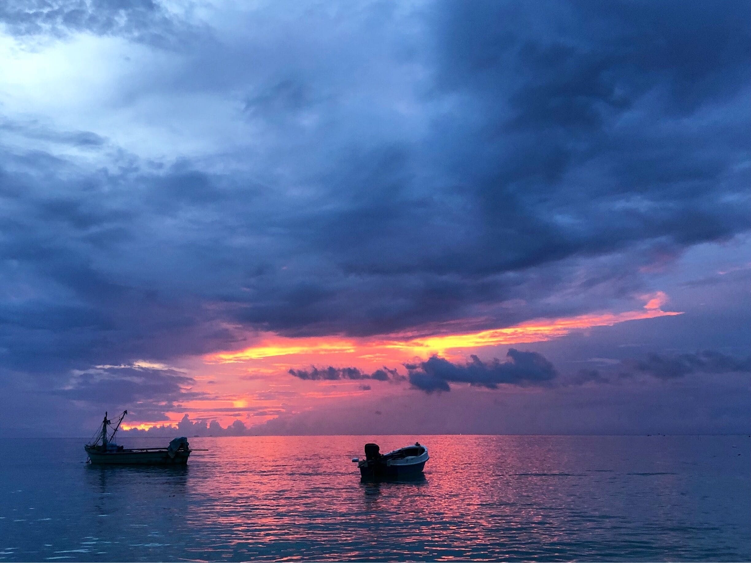 #Sunset over the Gulf of #Thailand 🌅
#greatoutdoors