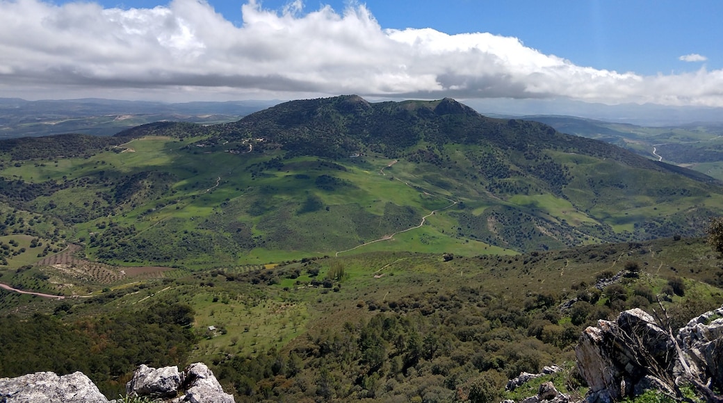 Vista del Pico Malaver en abril de 2018 desde el vecino Pico Lagarín