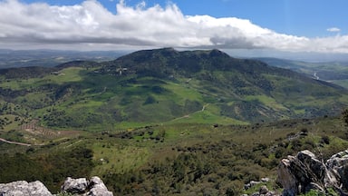 Vista del Pico Malaver en abril de 2018 desde el vecino Pico Lagarín