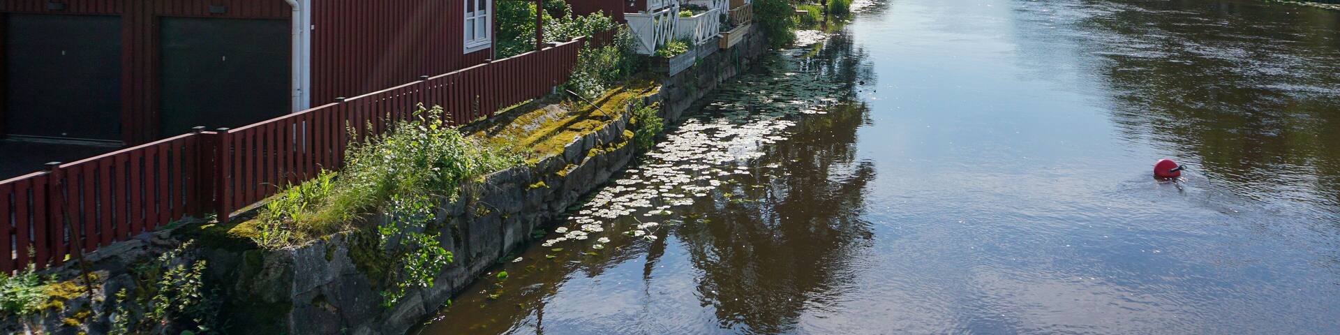 Scenic view of a river through the town