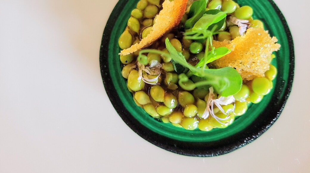 A truly wonderful gastronomic experience whereby we started with a picnic, moved on to the greenhouse, then into the kitchen and finally onto the balcony for the full course. And of course, meeting Eneko Atxa literally puts the icing on the cake. #GoodEats