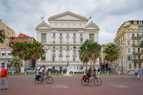 Nice Opera featuring heritage architecture and cycling as well as a couple