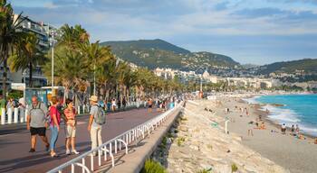 Les Baumettes featuring a coastal town as well as a small group of people