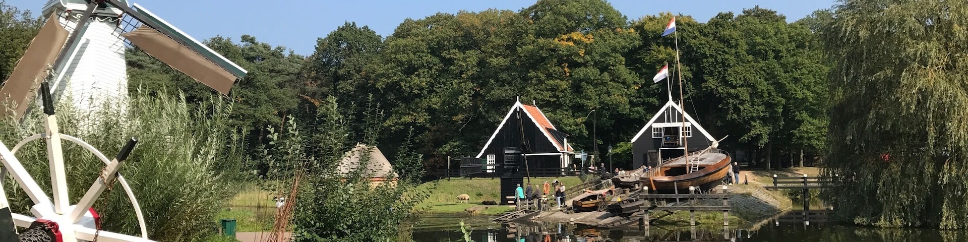 Typical Dutch historic residence and mill in the open air museum.
Open air museum, Arnhem - the Netherlands 🇳🇱