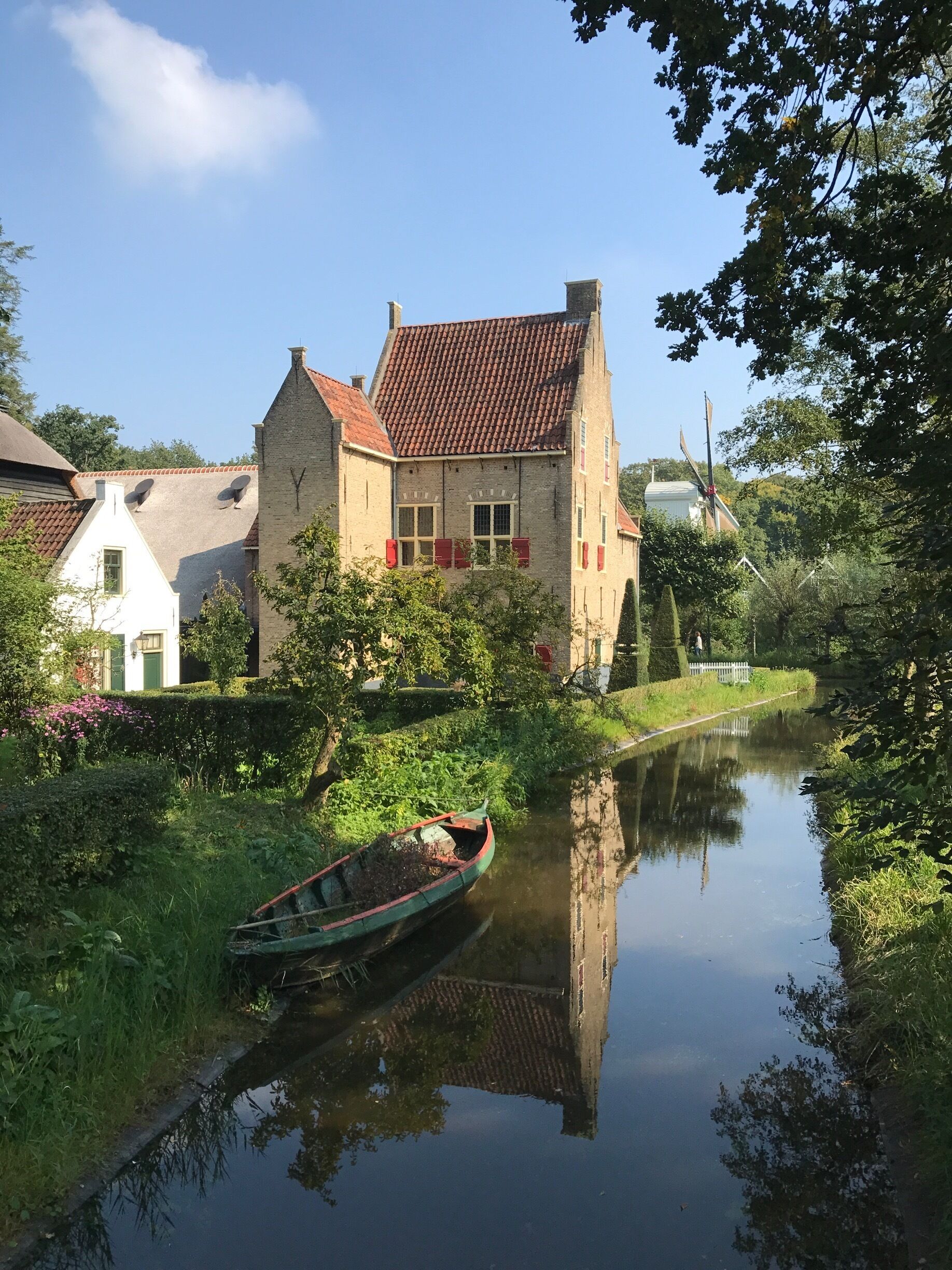 A typical Dutch historic residence in the open air museum. 

Open air museum, Arnhem - the Netherlands 🇳🇱
