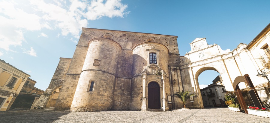 Cattedrale di Gerace, uno dei borghi più belli d'Italia in Calabria.