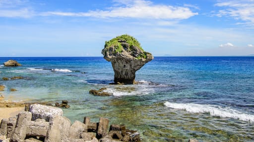Landscape of Little Liuqiu, vase rock in Liuqiu island, Pingtung , Taiwan., Shutterstock ID 674626867, SF SSA Case with Manager Approval: Case 07151371, Job: Prepay credit, Client/Licensee: , Other: