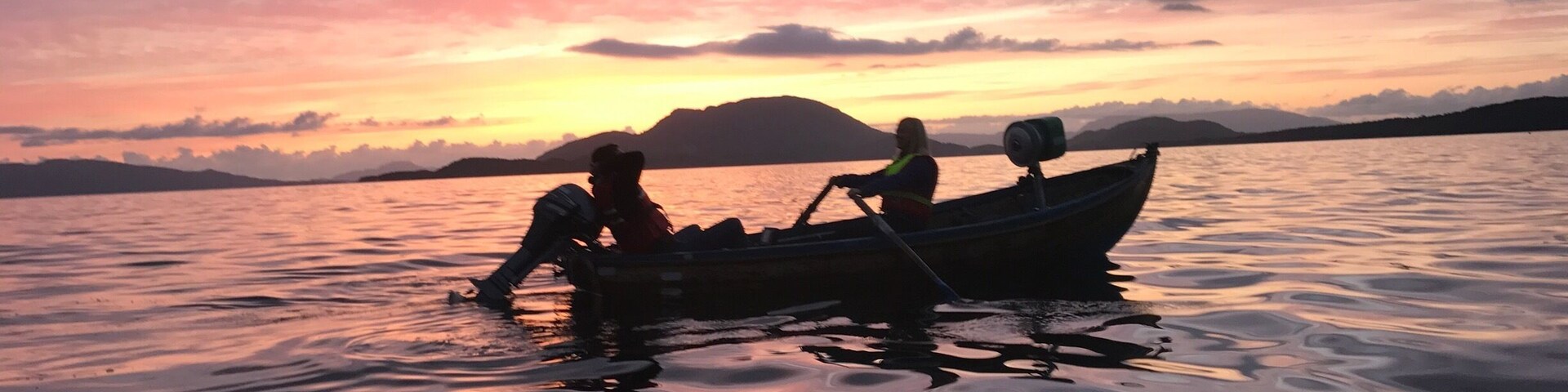 Paddling in Norway enjoying the beautiful evening sunset #adventurepacked