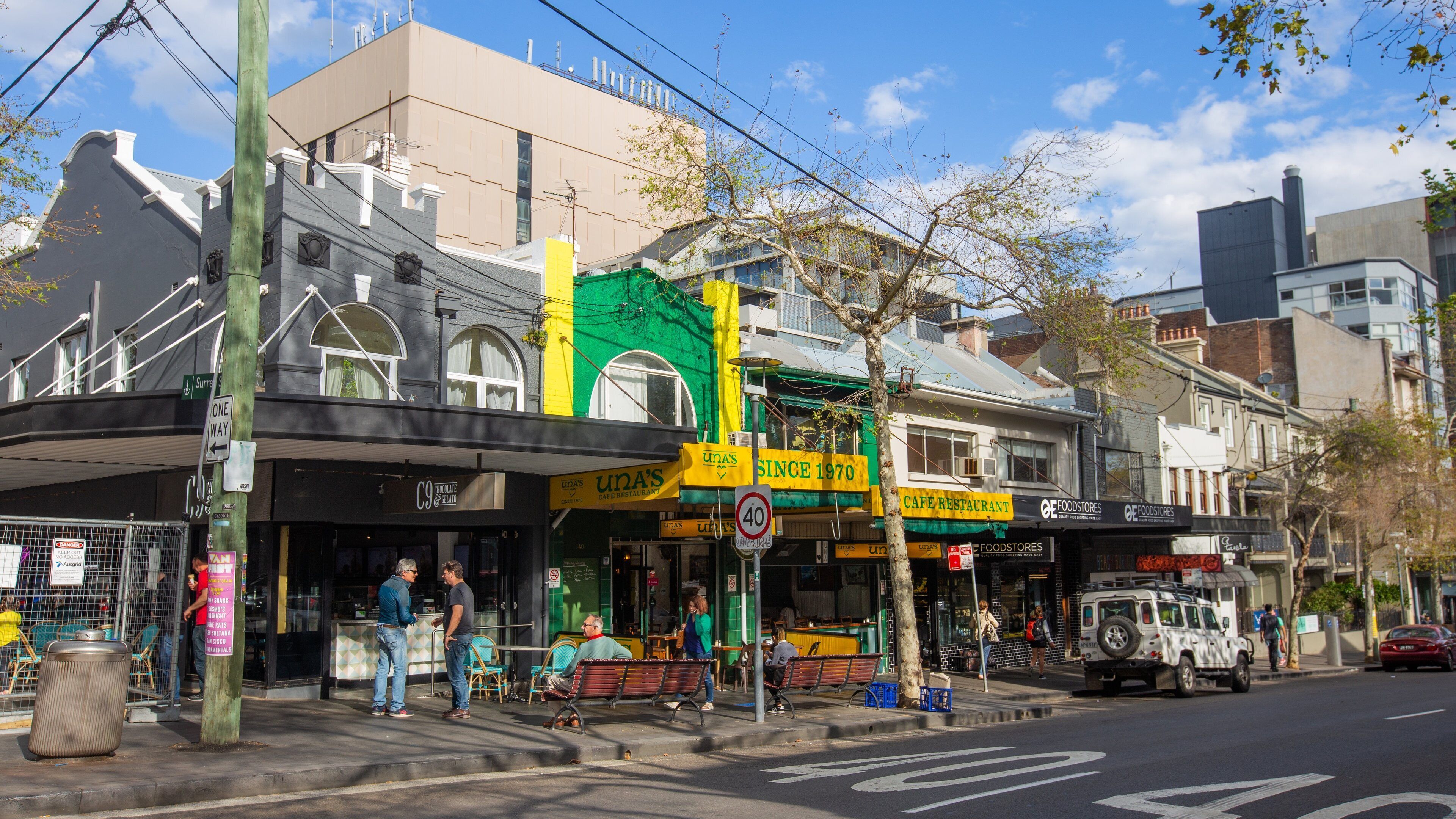 Darlinghurst which includes street scenes