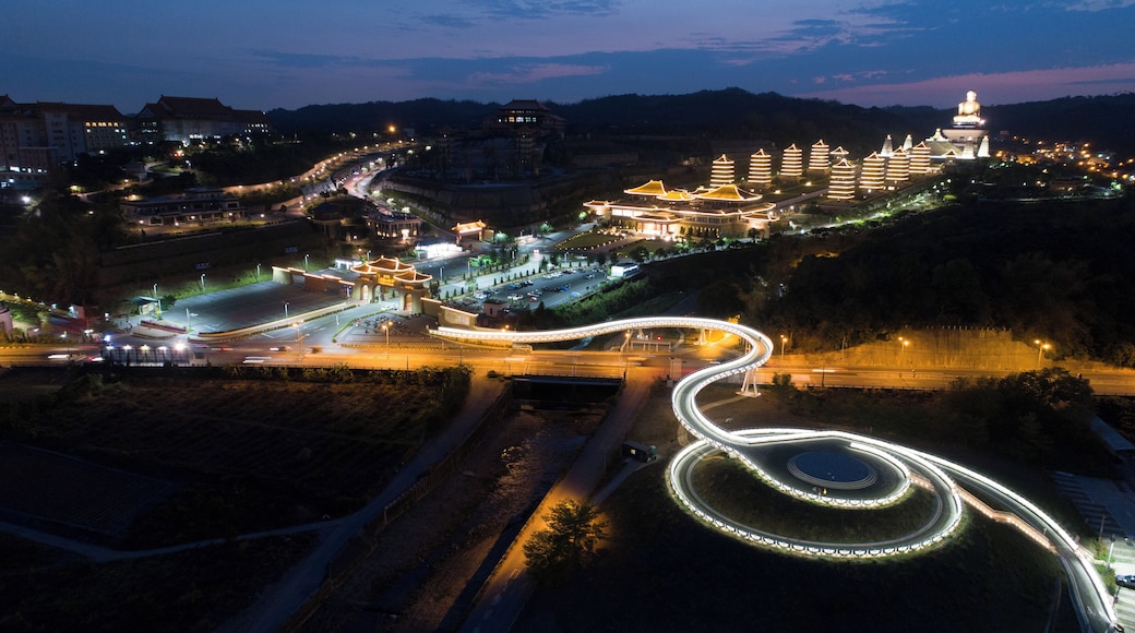 佛光山佛陀紀念館 ( 備註:拍攝時僅能在外圍拍攝 )