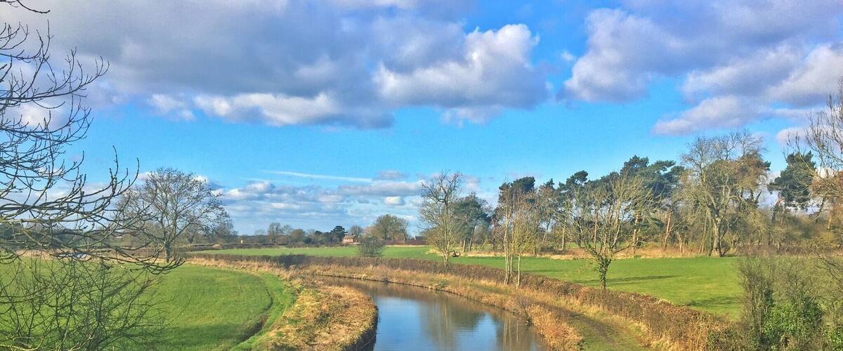 Taken at Snarestone Canal, UK.
#Midlands #NationalForest #Outdoors #GetOutside #TheGreatOutdoors #Walking #Walk #Nature #Canal #Waterways #Trail