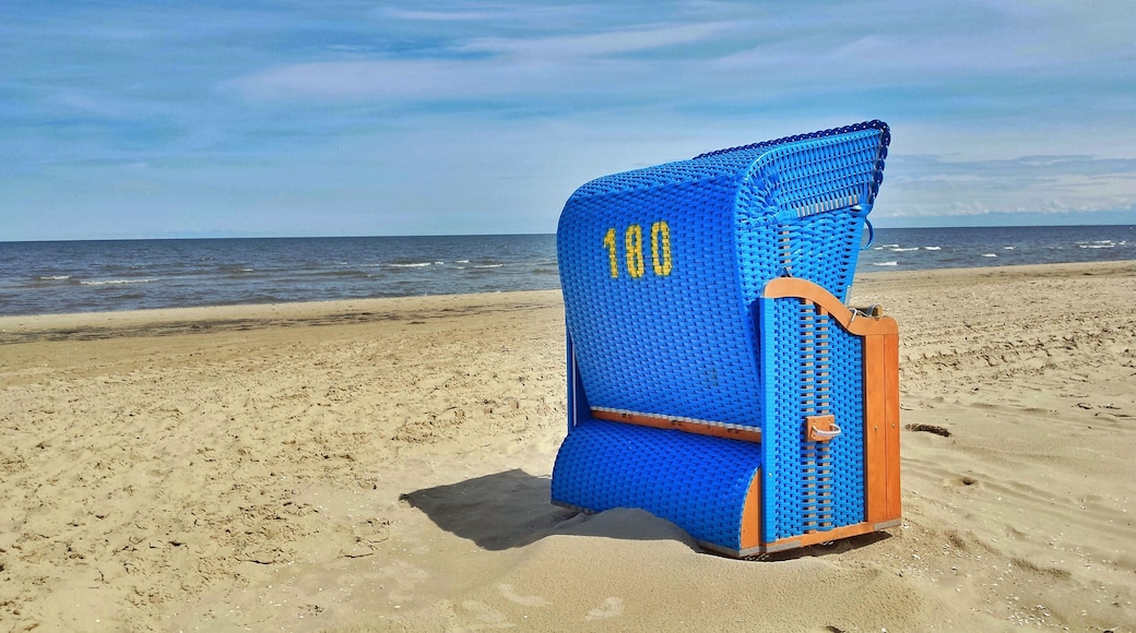 Strandkorb am Meer
