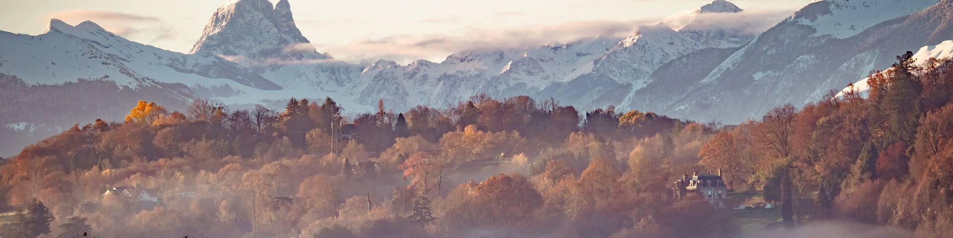 View from the Boulevard des Pyrénées at sunrise during winter in Pau, France