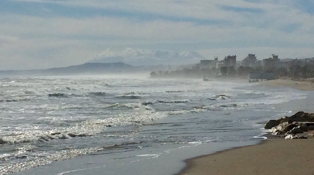 Villa Rosa beach, Abruzzo region, the sea and the mountains