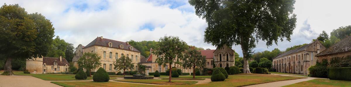 Bourgogne-Franche-Comté - Cote d'Or - Marmagne - Abbaye de Fontenay - Panorama