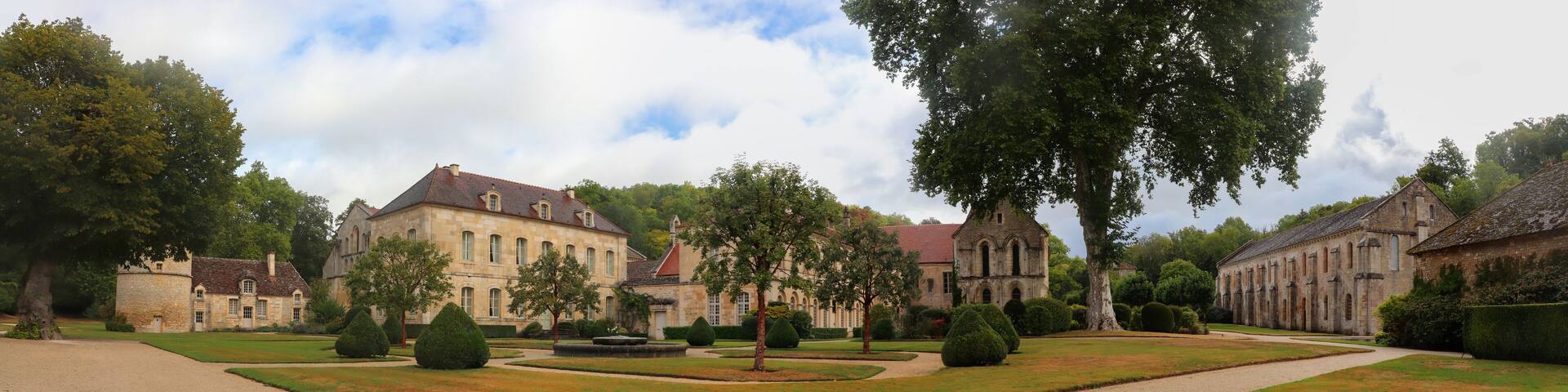 Bourgogne-Franche-Comté - Cote d'Or - Marmagne - Abbaye de Fontenay - Panorama