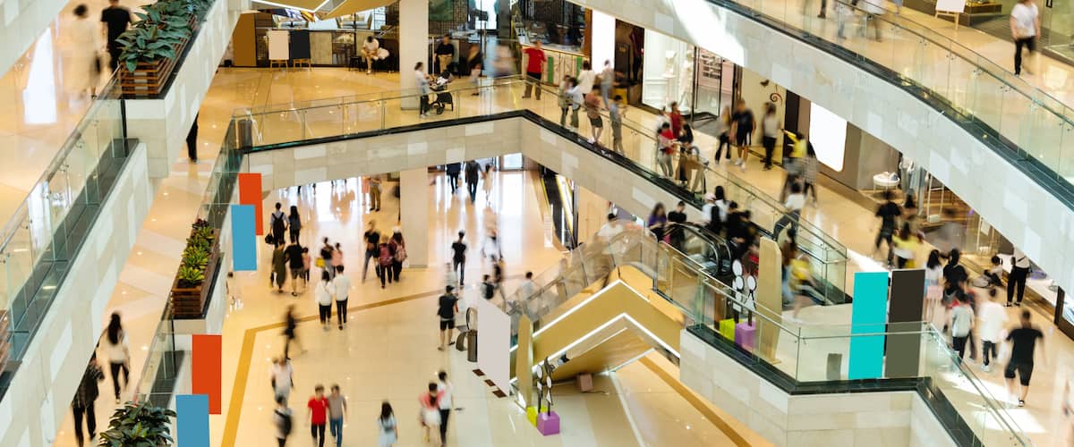 Background of people walking on shopping mall
