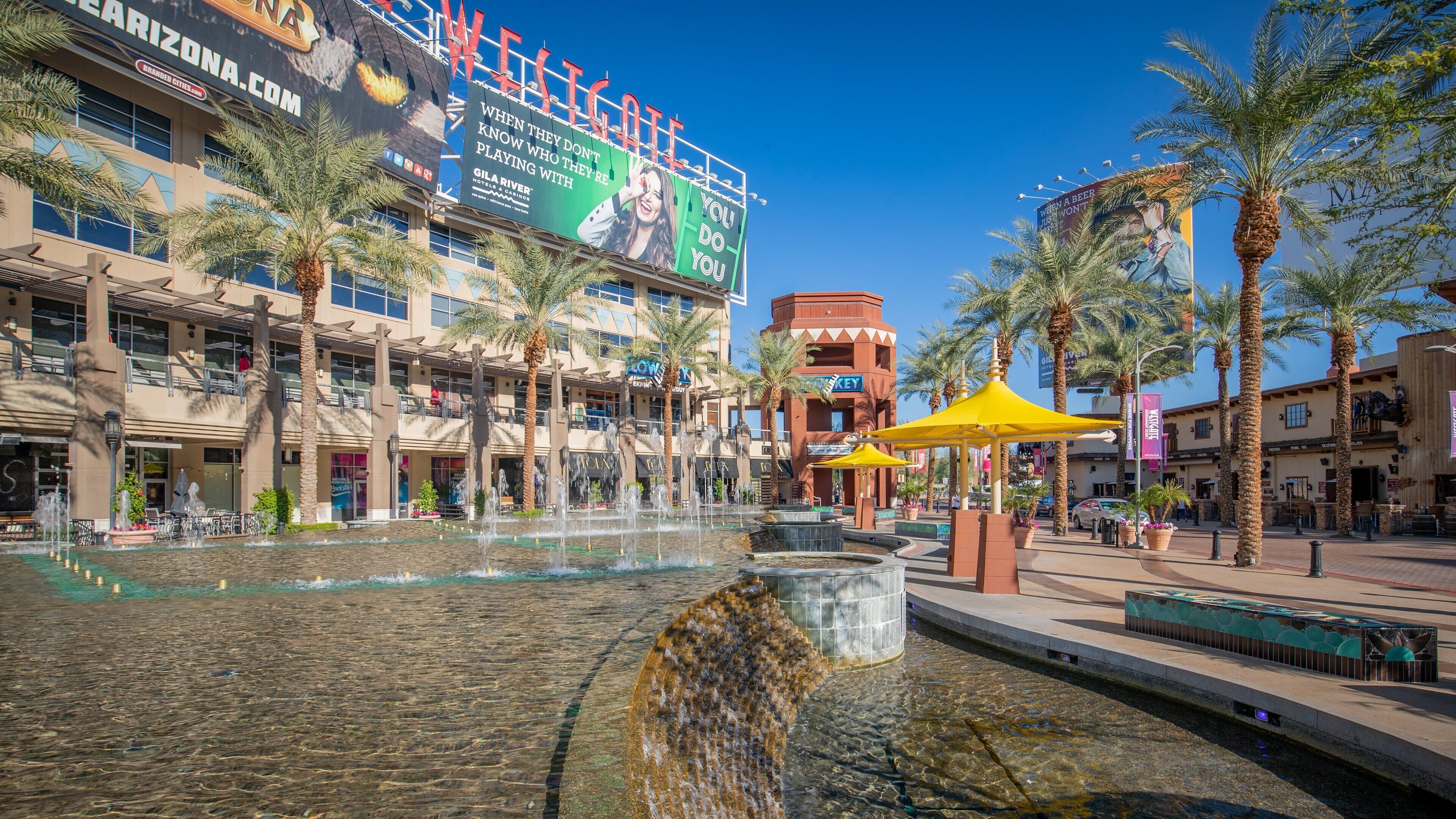 Westgate Entertainment District which includes signage and a fountain