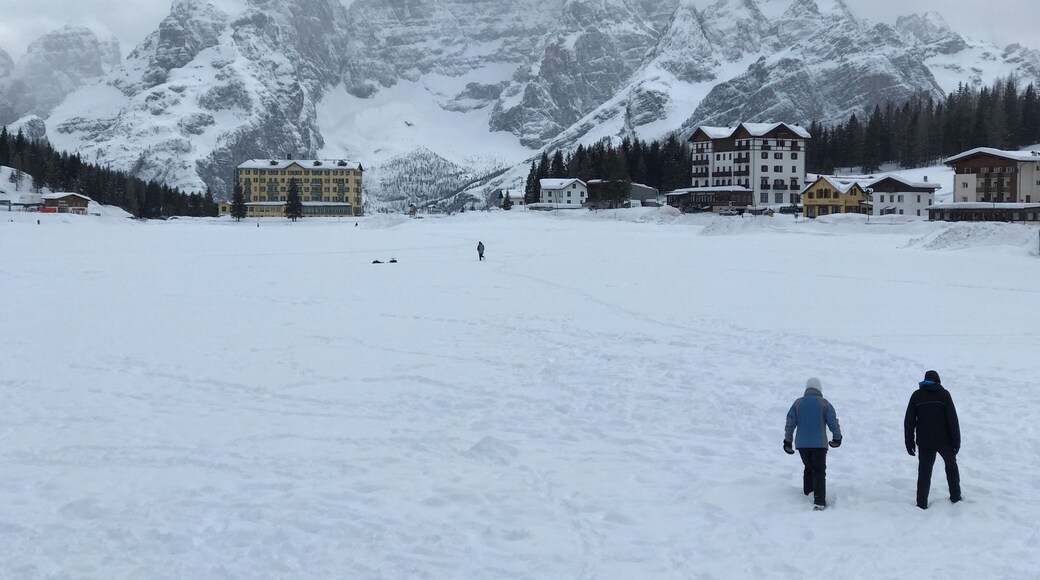 Frozen Lago di Misurina.