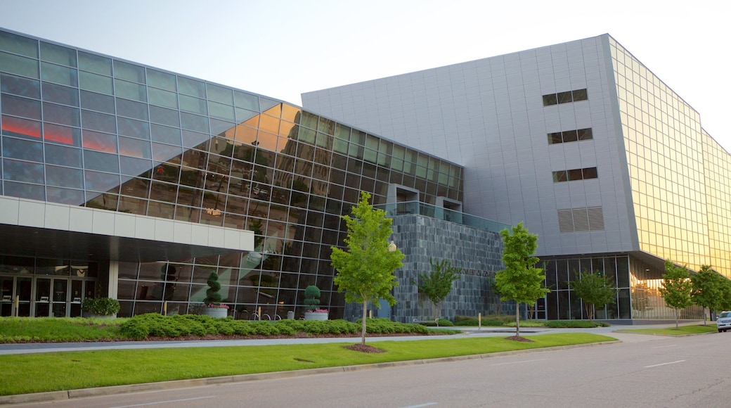 Jackson Convention Complex ofreciendo arquitectura moderna