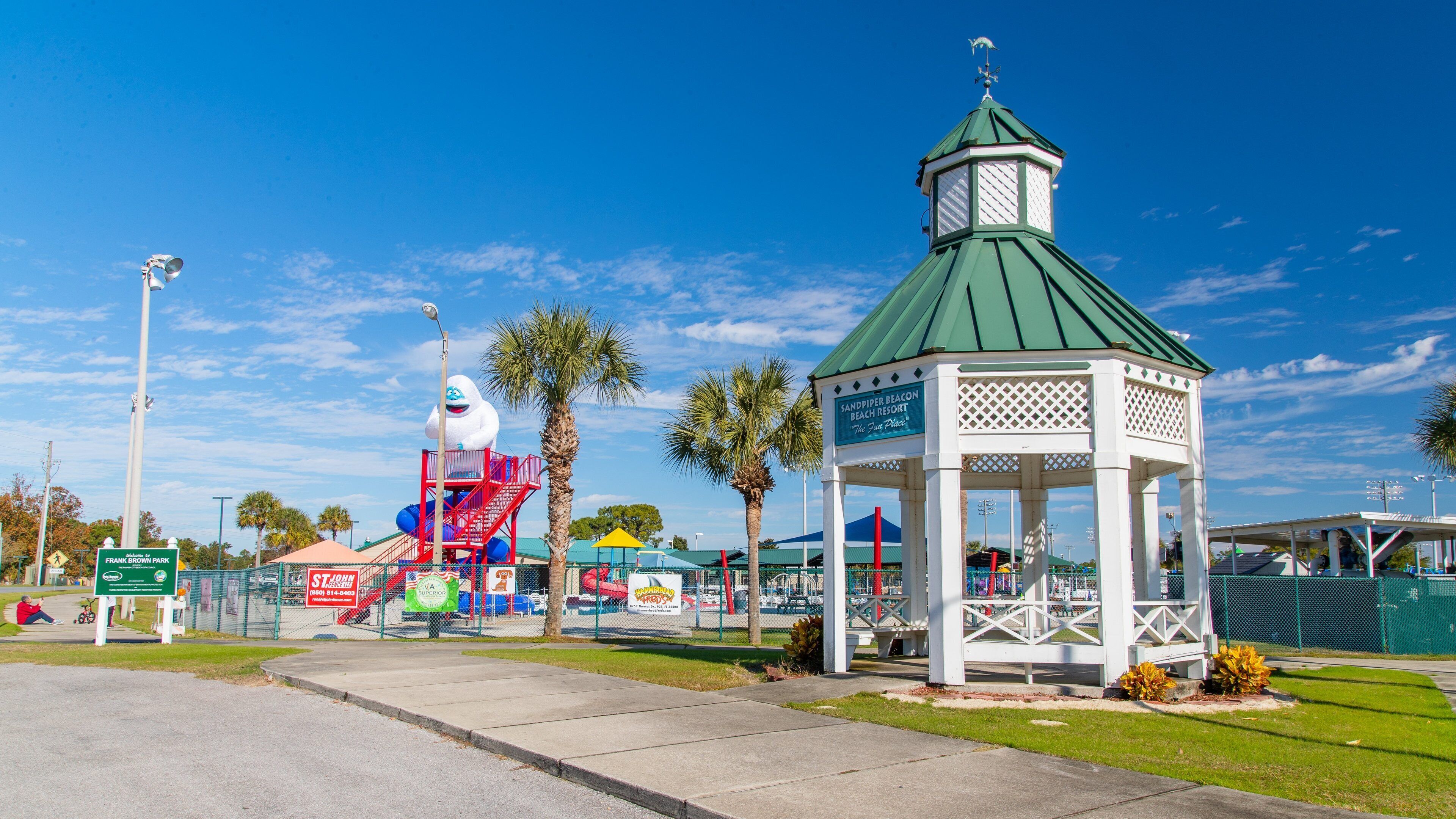 Frank Brown Park which includes a garden