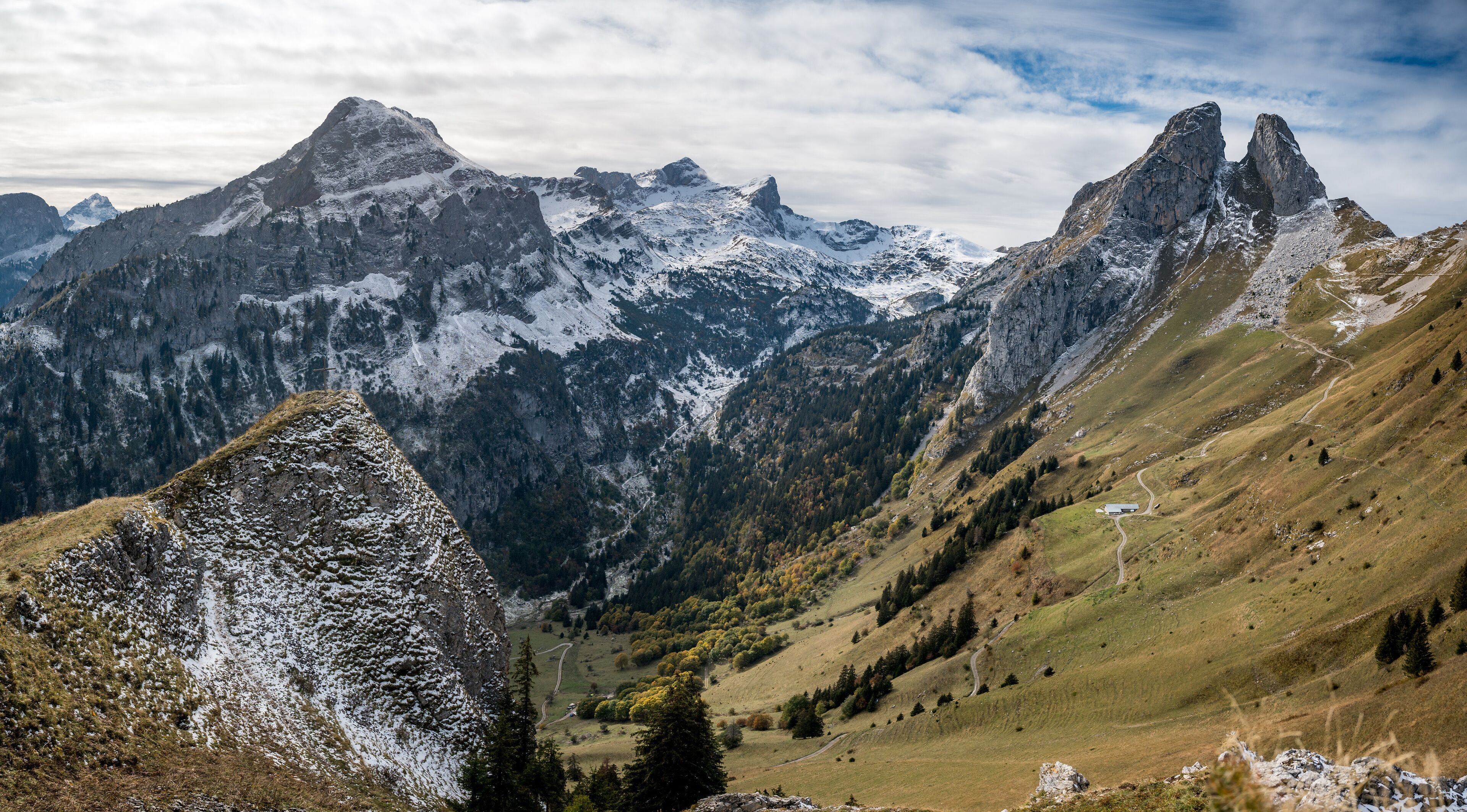 panoramic view with Les Jumelles and Valley at Lac du Taney seen from Alamont