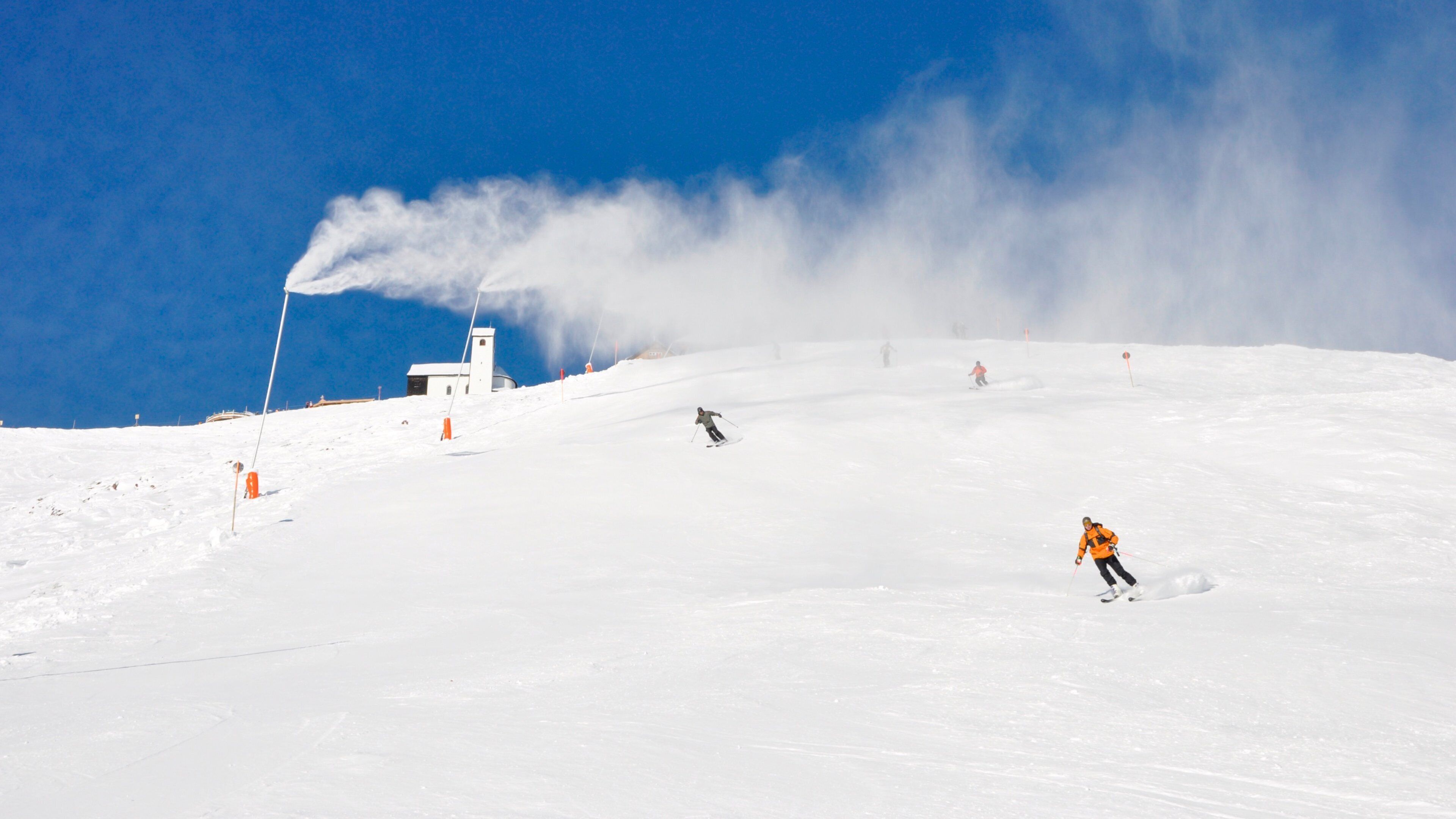 Hopfgarten im Brixental featuring snow and mountains