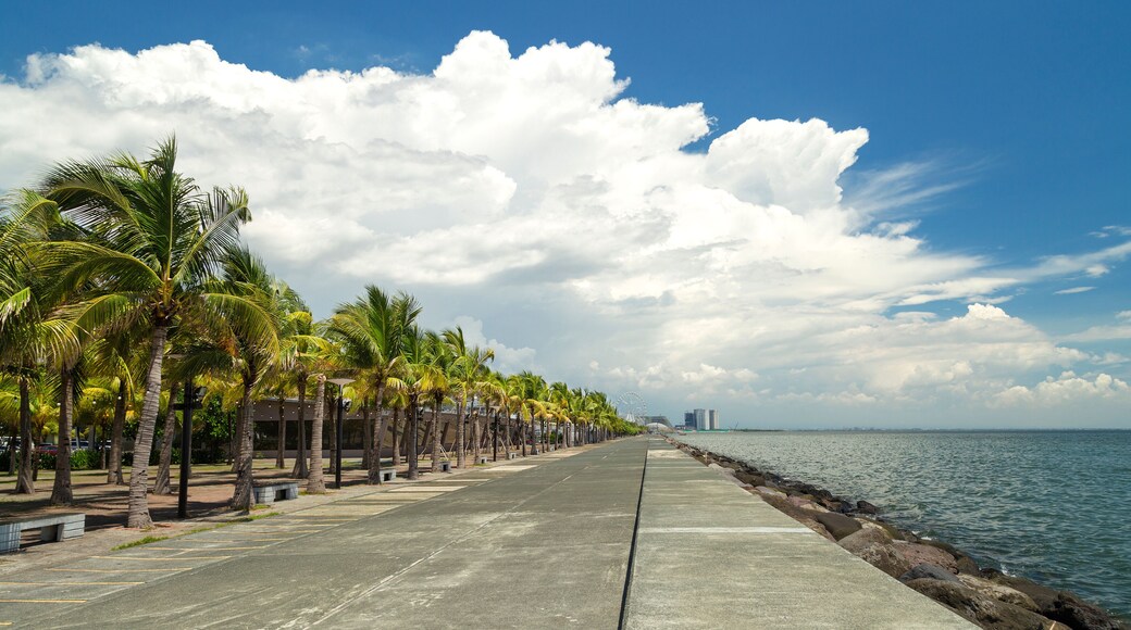 Place for a stroll, Manila seaside