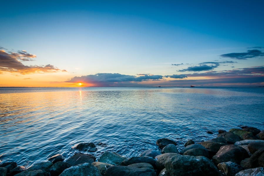 Sunset over Manila Bay, seen from Pasay, Metro Manila, The Phili