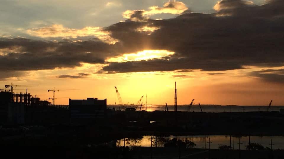 Perfect sunset for the day! It's always a great time spent with family in your homeland!