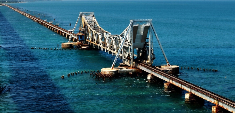 The Bridge..!!
Pamban Bridge that connects the town of Rameswaram on Pamban Island to mainland India. Opened on 24 February 1914, it was India's first sea bridge, and was the longest sea bridge in India until the opening of the Bandra-Worli Sea Link in 2010.
#southindia #travel #rameswaram #pamban_bridge